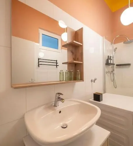 Apartment Josef's I Charm I 01 *